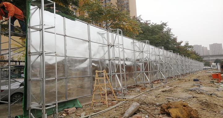 框架式建筑工地围挡图.jpg 工地围挡优点.jpg