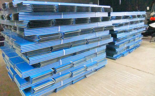 施工围挡蓝色钢围挡板.jpg 施工围挡蓝色钢围挡板.jpg