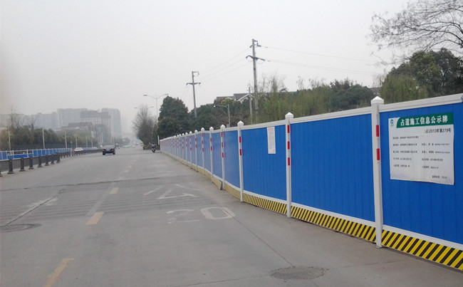 pvc施工围挡.jpg pvc施工围挡.jpg