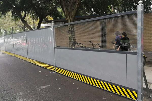 灰色彩钢围挡.jpg 灰色彩钢围挡.jpg